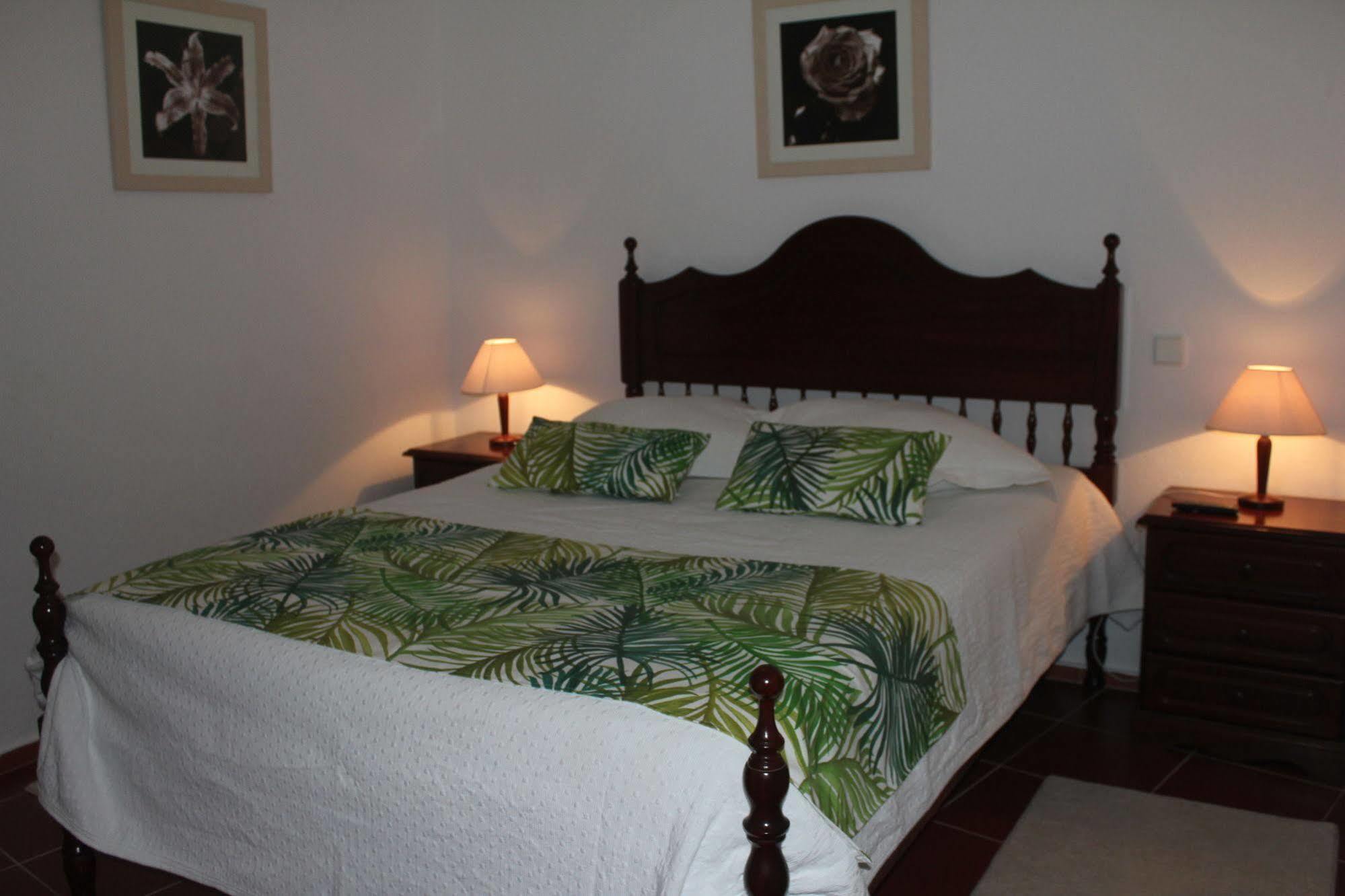 Bed and Breakfast Manta Guest Манта-Рота Екстер'єр фото